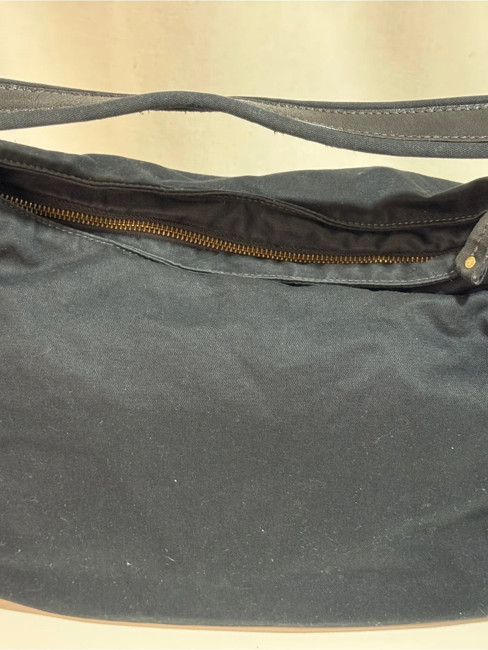 Back to School GAP Black Canvas Hobo Shoulder Bag w/ Gold Zipper, Leather accent